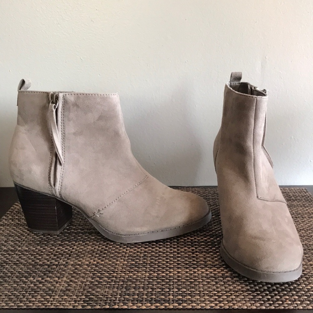 Suede Gray Bootie